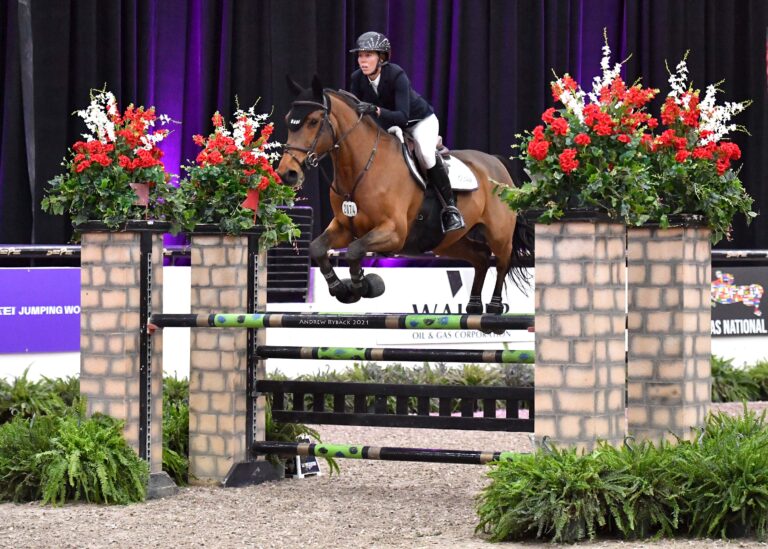 Uma O’Neill and Quintago VA Claim the First FEI Win of the Week at Las Vegas National CSI4*-W