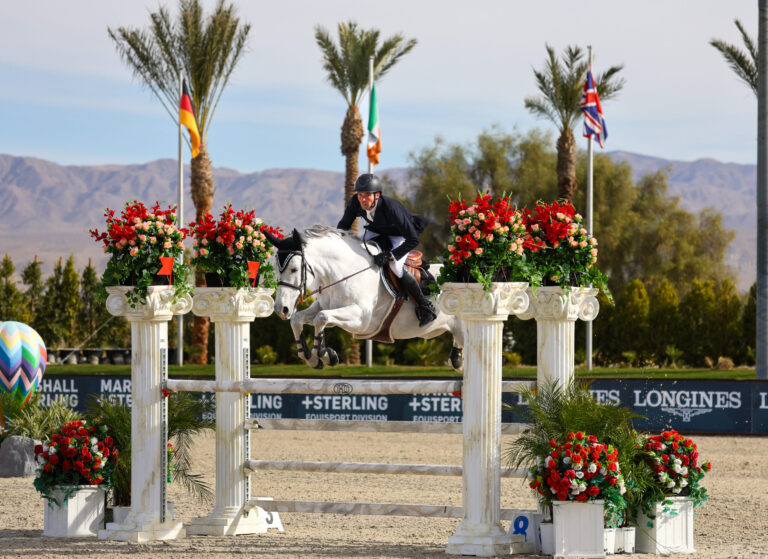 Simon Schroeder and Charlie Red Wine CS Get the Blue in $10,000 BarnWalkers Welcome Speed